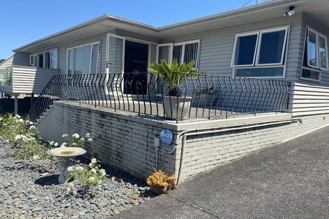 Photo of property in 28 Paerata Road, Pukekohe, 2120