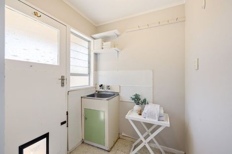 Photo of property in 10 Sophora Place, Parklands, Christchurch, 8083