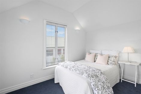 Photo of property in 2/148 Memorial Avenue, Burnside, Christchurch, 8053