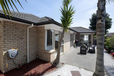 Photo of property in 4 Stornaway Drive, Flat Bush, Auckland, 2016