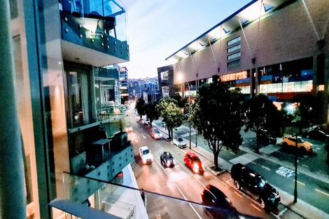 Photo of property in Piermont Apartments, 4i/82 Cable Street, Te Aro, Wellington, 6011