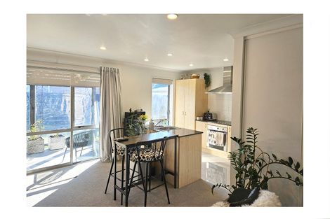 Photo of property in 2/335 Main South Road, Hornby, Christchurch, 8042