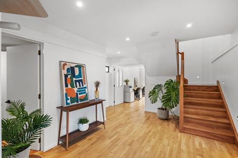 Photo of property in 2/143 Straven Road, Fendalton, Christchurch, 8014