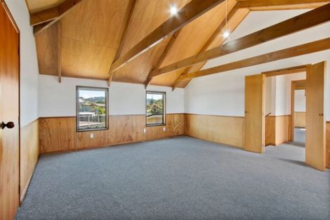 Photo of property in 10 Glen Isla Place, Waihi Beach, 3611