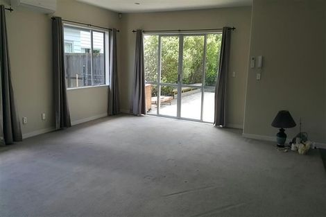 Photo of property in 108 Simpson Road, Henderson Valley, Auckland, 0614