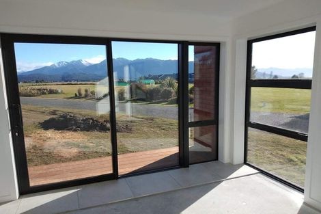Photo of property in 35 Paton Place, Te Anau, 9600