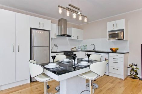 Photo of property in 119 Bolton Street, Blockhouse Bay, Auckland, 0600