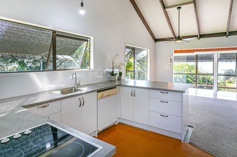 Photo of property in 19 Puriri Road, Te Kouma, Coromandel, 3581