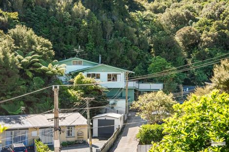 Photo of property in 15 John Street, Stokes Valley, Lower Hutt, 5019
