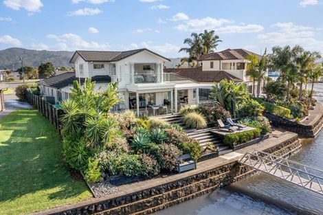 Photo of property in 14 Kelly Place, Whitianga, 3510