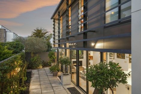 Photo of property in 43 Beveridge Street, Christchurch Central, Christchurch, 8013