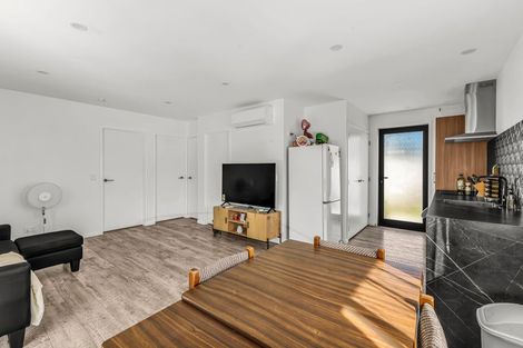 Photo of property in 4 Banks Street, Marfell, New Plymouth, 4310