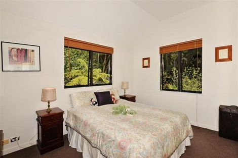 Photo of property in 268 Huia Road, Titirangi, Auckland, 0604