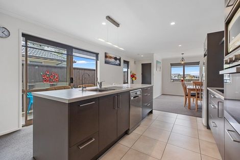 Photo of property in 38 Kuru Place, Papamoa, 3118