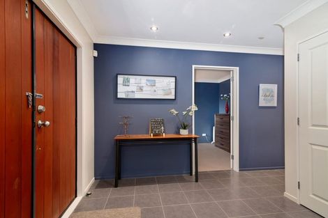 Photo of property in 28 Holden Avenue, Holdens Bay, Rotorua, 3010