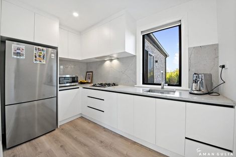 Photo of property in 16 Ruxton Road, Wainui, 0932