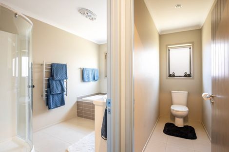 Photo of property in 58e Gilbert Street, New Plymouth, 4310