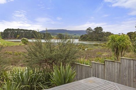 Photo of property in 19 Robertson Street, Raglan, 3225