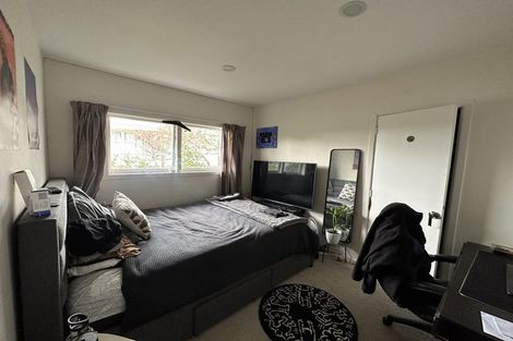 Photo of property in 158 Carlisle Road, Northcross, Auckland, 0632