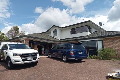 Photo of property in 9 San Fernando Way, Henderson, Auckland, 0612