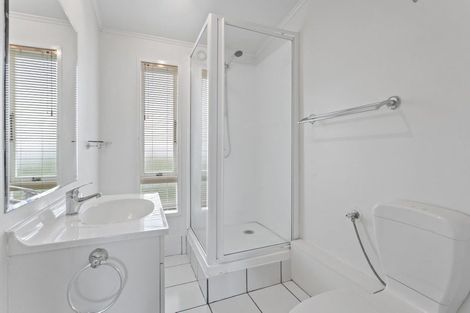 Photo of property in 4/43 Fendalton Road, Fendalton, Christchurch, 8014