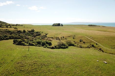Photo of property in 290 The Nuggets Road, Ahuriri Flat, Kaka Point, 9271