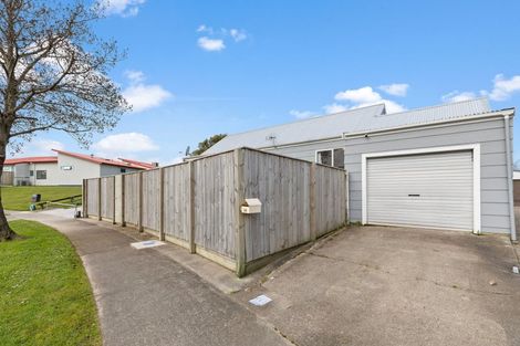 Photo of property in 64 Rhodes Drive, Kelvin Grove, Palmerston North, 4414