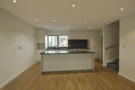 Photo of property in 27 Meritage Lane, Te Atatu South, Auckland, 0610