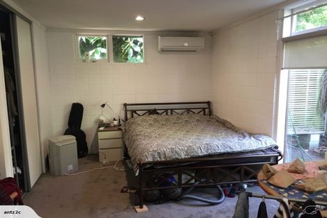Photo of property in 32 James Street, Bayview, Auckland, 0629