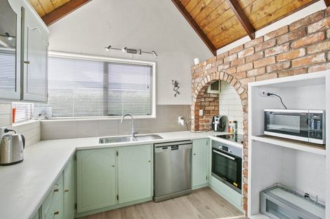 Photo of property in 288e Mangorei Road, Merrilands, New Plymouth, 4312