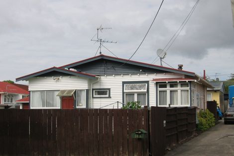 Photo of property in 2/36 Miro Street, New Lynn, Auckland, 0600