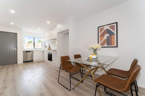 Photo of property in 6d Buisson Glade, West Harbour, Auckland, 0618