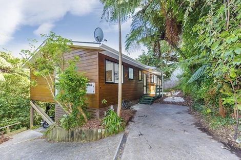 Photo of property in 9a Bourbon Terrace, Karori, Wellington, 6012