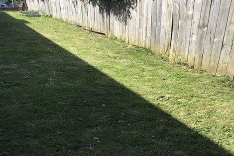 Photo of property in 2/32 Eastern Beach Road, Eastern Beach, Auckland, 2012