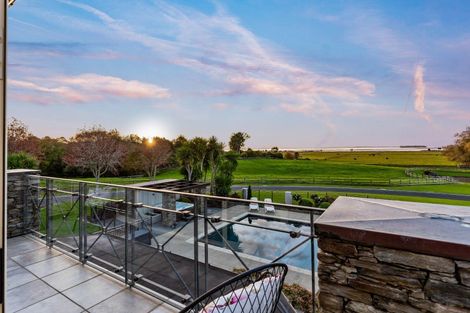 Photo of property in 38 Porterfield Road, Whitford, Howick, 2571