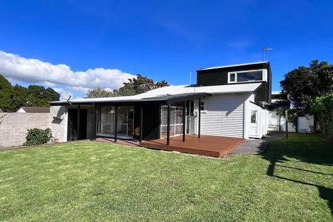 Photo of property in 2/128 Great South Road, Manurewa, Auckland, 2102