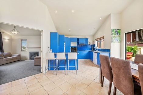 Photo of property in 11 Fairchild Avenue, Goodwood Heights, Auckland, 2105