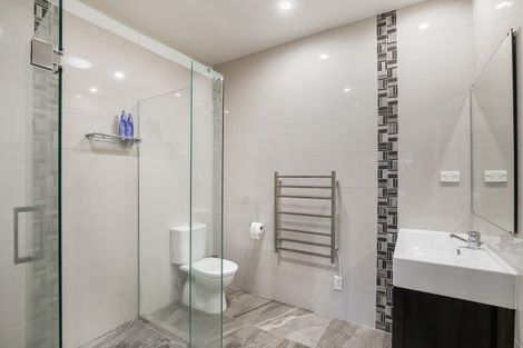 Photo of property in 1 Glencairn Place, Buckland, Pukekohe, 2677