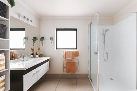 Photo of property in 35 Rota Close, Papamoa Beach, Papamoa, 3118