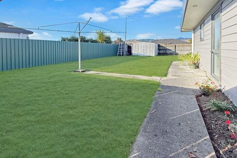 Photo of property in 36 Easton Way, Levin, 5510