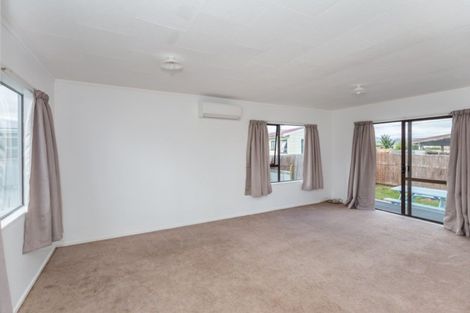 Photo of property in 100b Mako Mako Road, Levin, 5510