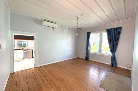 Photo of property in 18 Tay Street, Whanganui, 4500
