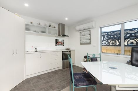 Photo of property in 11 Kamahi Crescent, Papamoa Beach, Papamoa, 3118