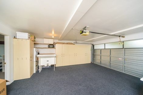 Photo of property in 135 Summerhill Drive, Fitzherbert, Palmerston North, 4410