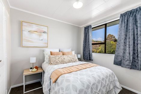 Photo of property in 11a Latitude Close, Whitby, Porirua, 5024
