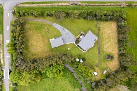 Photo of property in 3 Takapu Road, Manakau, Levin, 5573