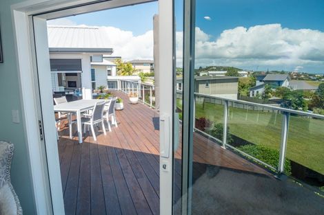 Photo of property in 11 Midgard Road, Coopers Beach, 0420