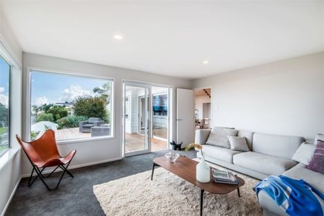 Photo of property in 99 Queen Street, Northcote Point, Auckland, 0627