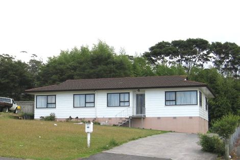 Photo of property in 42 Holmes Drive South, Massey, Auckland, 0614