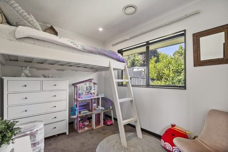 Photo of property in 1/870 Beach Road, Waiake, Auckland, 0630